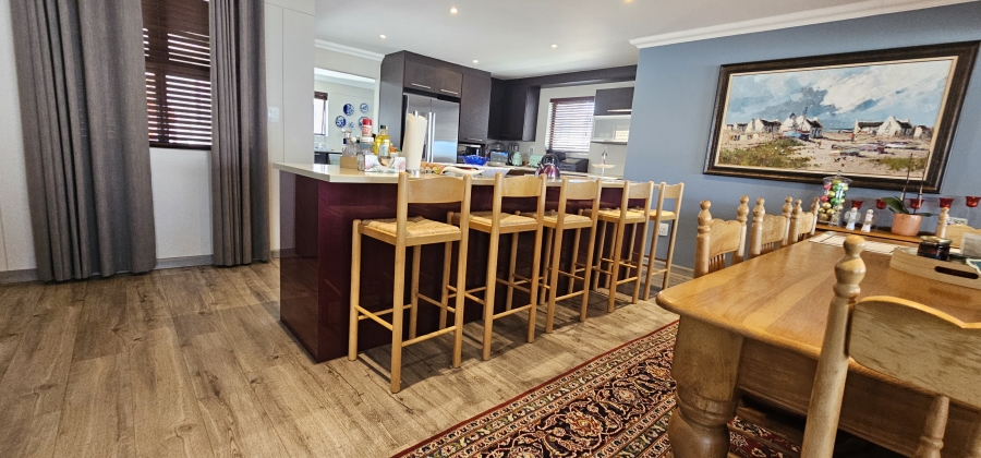 4 Bedroom Property for Sale in Calypso Beach Western Cape